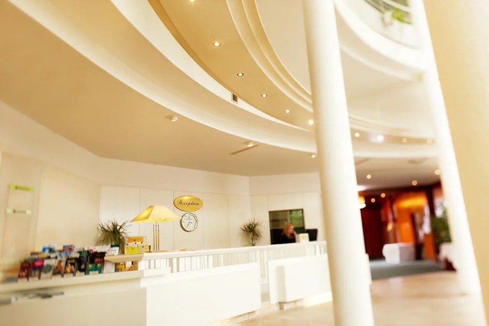 Fourside Hotel Salzburg Messe, Trademark Collection By Wyndham 4*,  Áustria